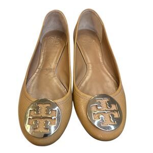 Tory Burch Classic Flats Size 9.5 Tan Gold Medallion Comfortable
